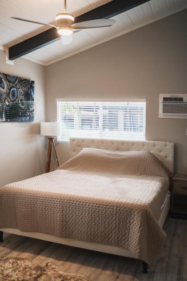 Spacious 2 Bedroom Beach House With King Suite Waianae Esterno foto